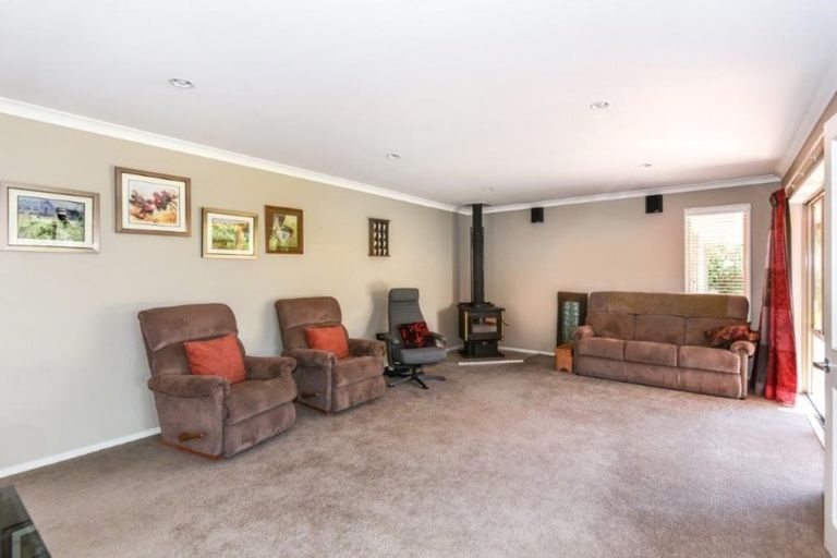 Photo of property in 8b Kowhai Drive, Darfield, 7510