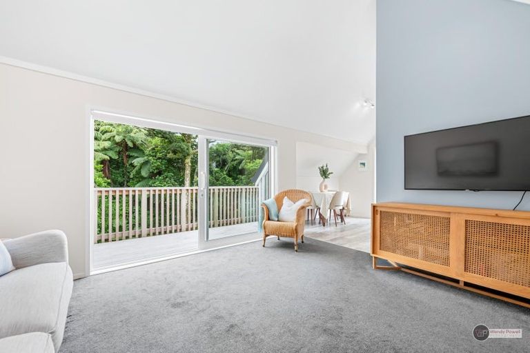 Photo of property in 44 Harbour View Road, Harbour View, Lower Hutt, 5010