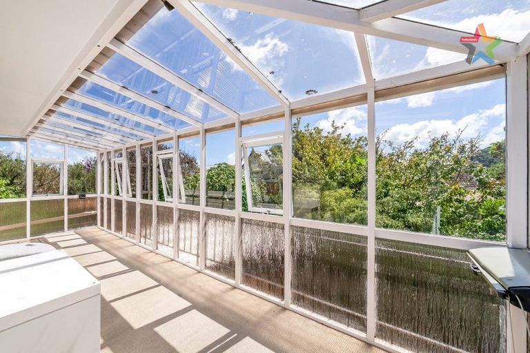 Photo of property in 9 Miro Street, Eastbourne, Lower Hutt, 5013