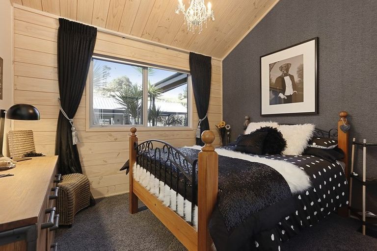 Photo of property in 57 Rautahi Terrace, Redvale, Albany, 0792