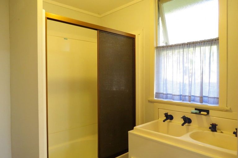 Photo of property in 40 Puriri Road, Te Kouma, Coromandel, 3581