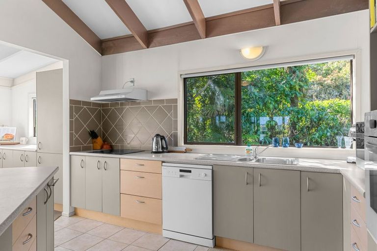 Photo of property in 368 Pahi Road, Pahi, Paparoa, 0571