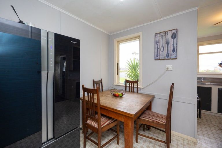 Photo of property in 44 Cambridge Street, Milson, Palmerston North, 4414