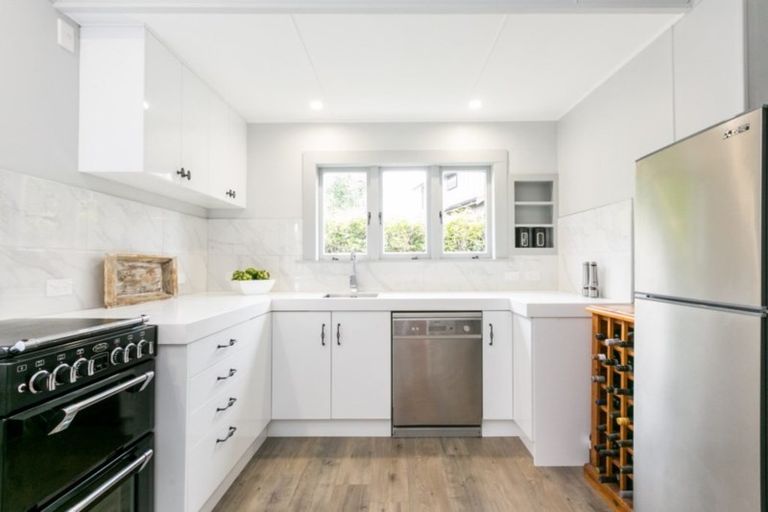 Photo of property in 28a Chambers Street, Havelock North, 4130