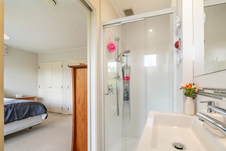 Photo of property in 6 Langwell Place, Papakowhai, Porirua, 5024