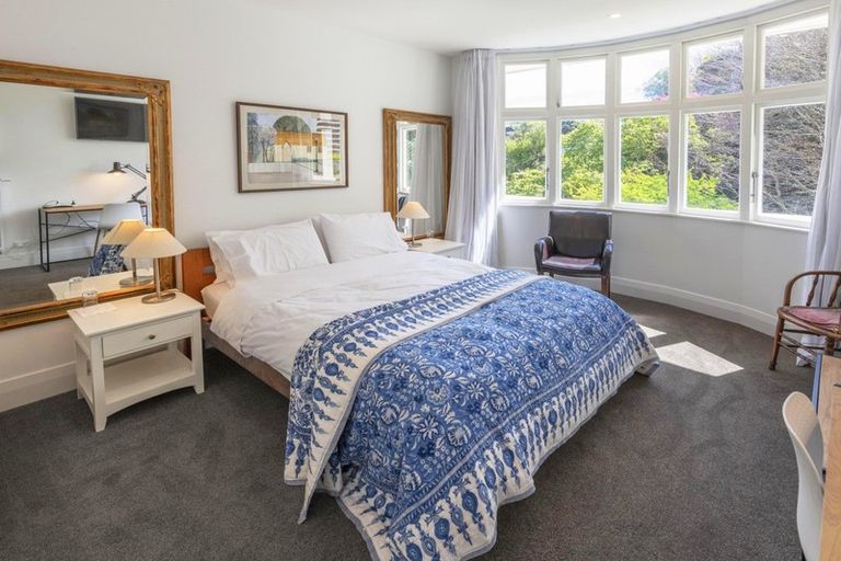 Photo of property in 19 Lower North Terrace, Kelburn, Wellington, 6012