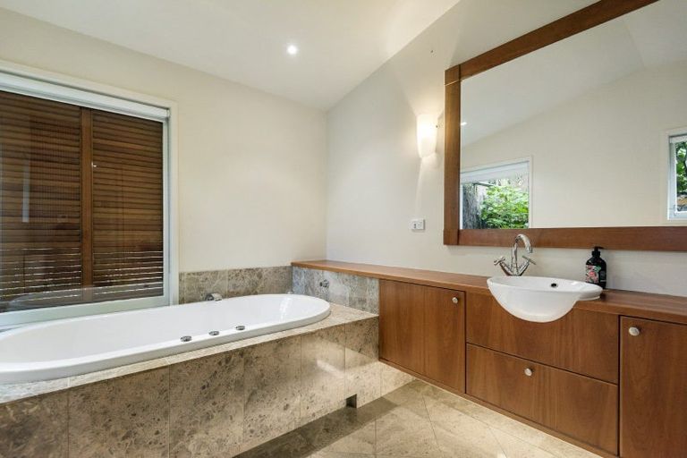 Photo of property in 34 Quinns Road, Clevedon, Papakura, 2585