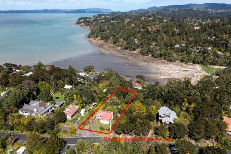 Photo of property in 93 Tanekaha Road, Titirangi, Auckland, 0604