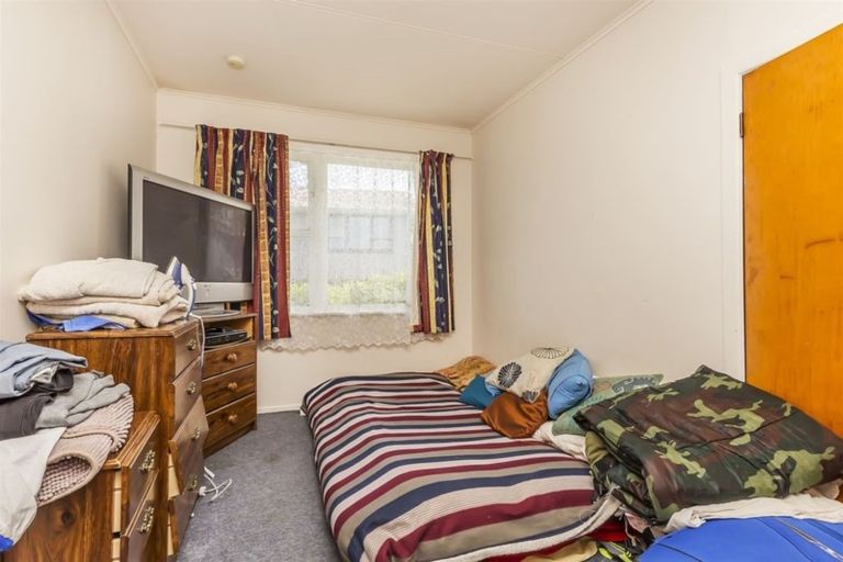 Photo of property in 65 Waihora Crescent, Waitangirua, Porirua, 5024