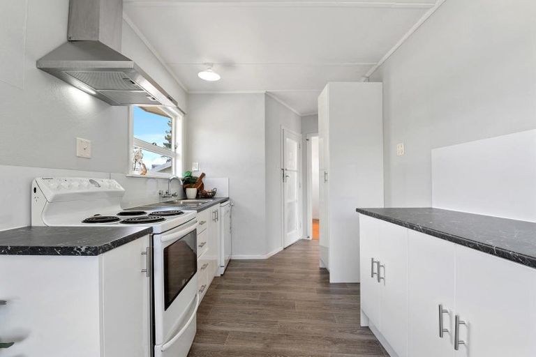 Photo of property in 59 Martin Street, Utuhina, Rotorua, 3015