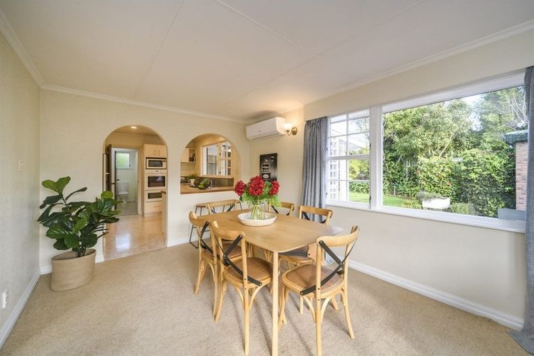 Photo of property in 23 Redwood Grove, Hokowhitu, Palmerston North, 4410