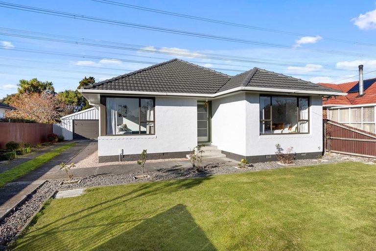 Photo of property in 23 Appleby Crescent, Burnside, Christchurch, 8053