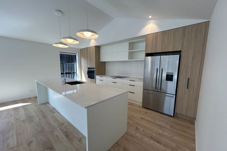 Photo of property in 32 Longview Drive, Lake Hawea, 9382