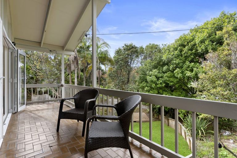 Photo of property in 122 Beach Road, Castor Bay, Auckland, 0620