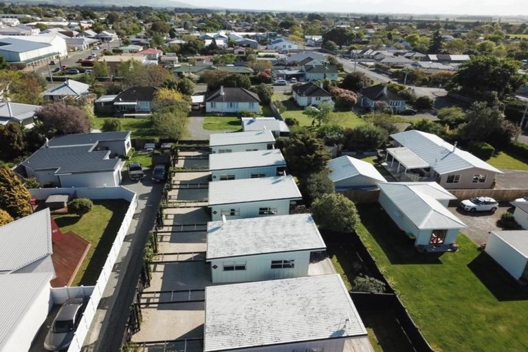 Photo of property in 24 Cologne Street, Martinborough, 5711