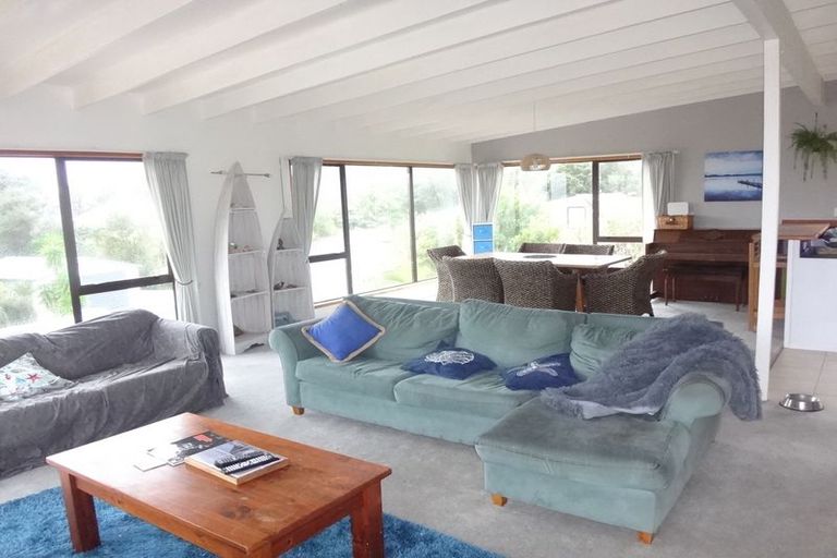 Photo of property in 38 Te Haumi Drive, Paihia, 0200