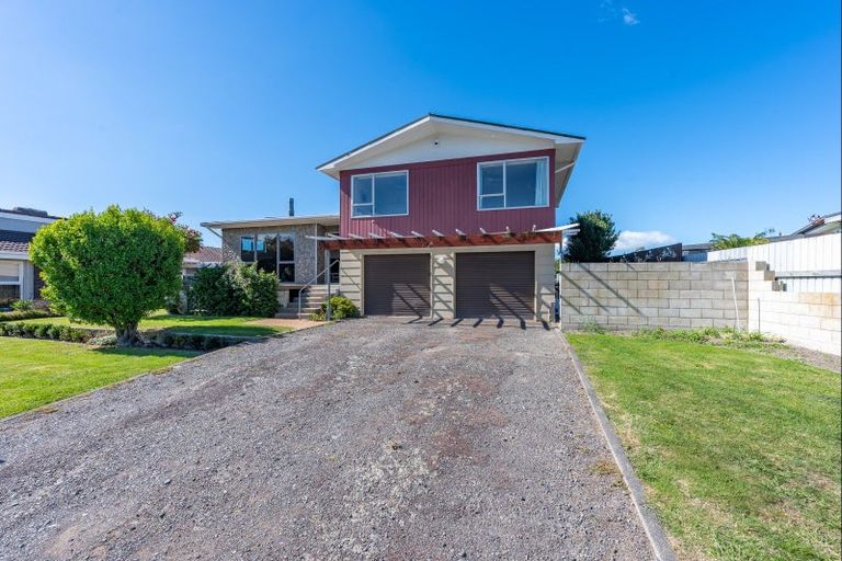 Photo of property in 11 Wynyard Crescent, Tamatea, Napier, 4112