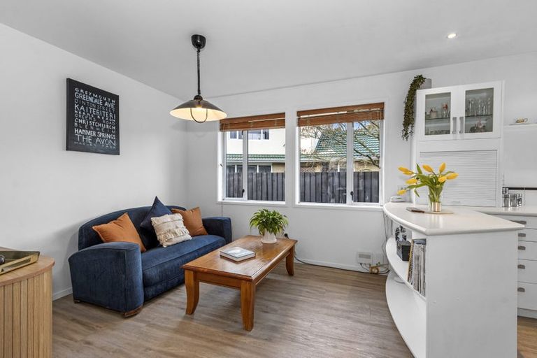 Photo of property in 17a Dinton Street, Russley, Christchurch, 8042