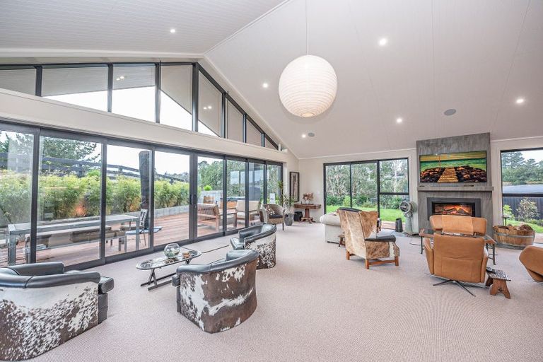 Property details for 15 Sandcroft Drive, Westmere, Wanganui, 4501