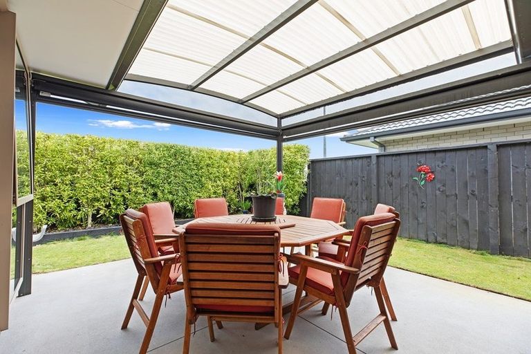 Photo of property in 38 Kuru Place, Papamoa, 3118