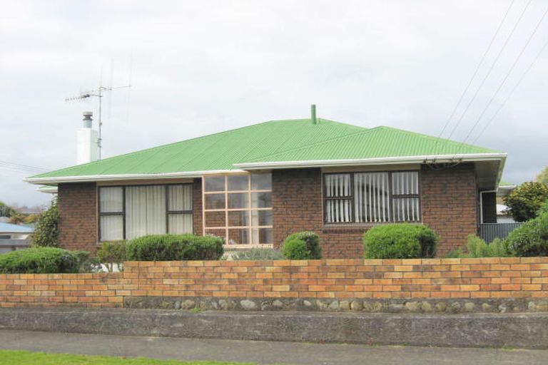 Photo of property in 10 John Street, Levin, 5510