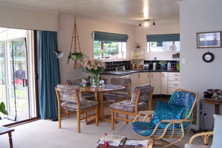 Photo of property in 12 Brandon Street, Otaki, 5512