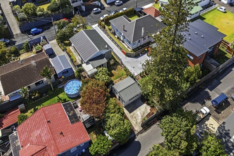Photo of property in 6 Henui Street, Strandon, New Plymouth, 4312