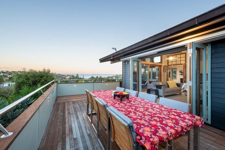 Photo of property in 43 Aotearoa Terrace, Murrays Bay, Auckland, 0630