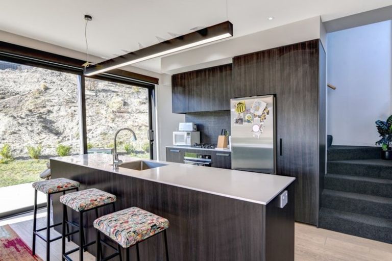 Photo of property in 25 Falconer Rise, Jacks Point, Queenstown, 9371