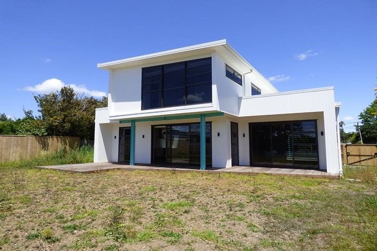 Photo of property in 22 Pohutukawa Road, Whenuapai, Auckland, 0618
