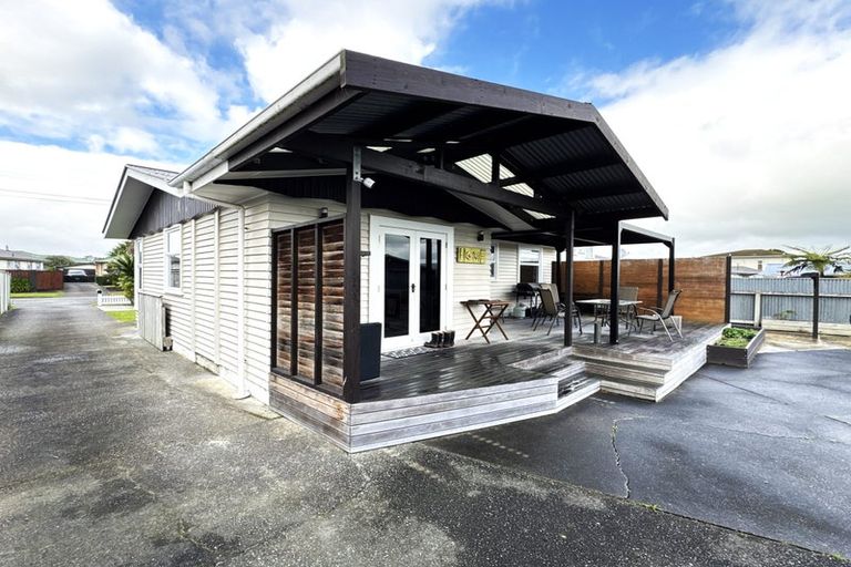 Photo of property in 26 Peters Avenue, Cloverlea, Palmerston North, 4412