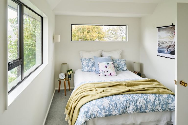 Photo of property in 1/372 Muritai Road, Eastbourne, Lower Hutt, 5013