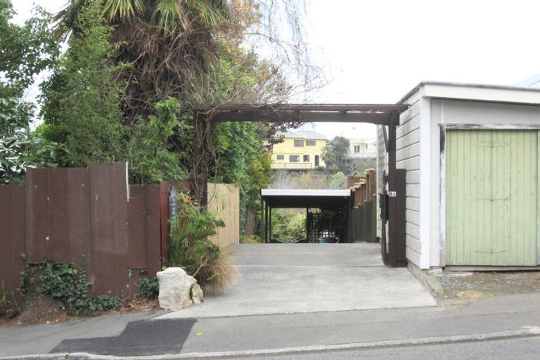 Photo of property in 8a Napier Terrace, Hospital Hill, Napier, 4110
