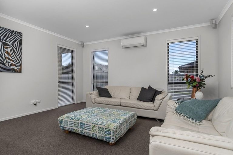 Photo of property in 294 Lakes Boulevard, Pyes Pa, Tauranga, 3112