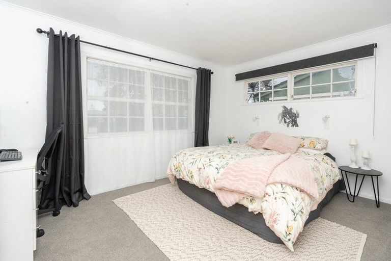 Photo of property in 9 Totara Drive, St Andrews, Hamilton, 3200
