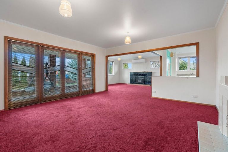 Photo of property in 300 High Street South, Carterton, 5713