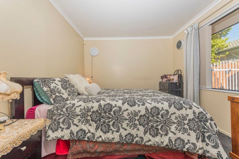 Photo of property in 111 Pooks Road, Ranui, Auckland, 0612