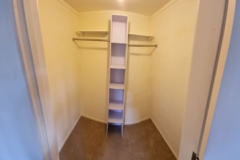 Photo of property in 32 Lewis Road, Pakuranga, Auckland, 2010