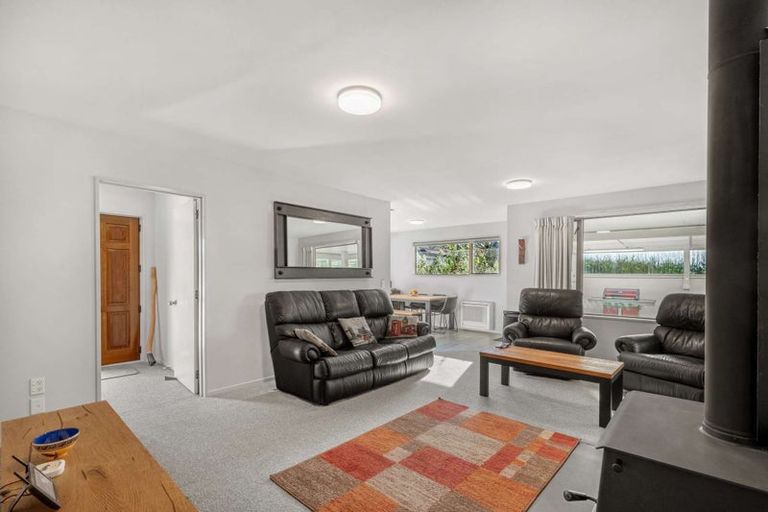 Photo of property in 2 Redwood Place, Oxford, 7430