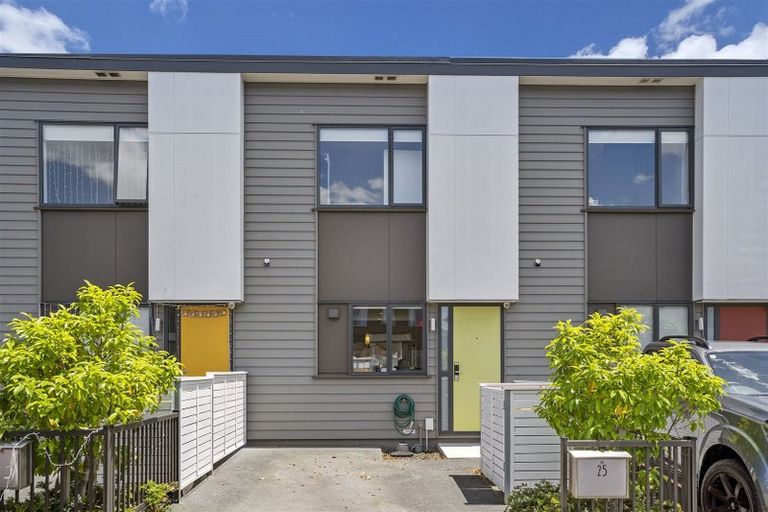Photo of property in 25 Pencaitland Drive, Flat Bush, Auckland, 2019
