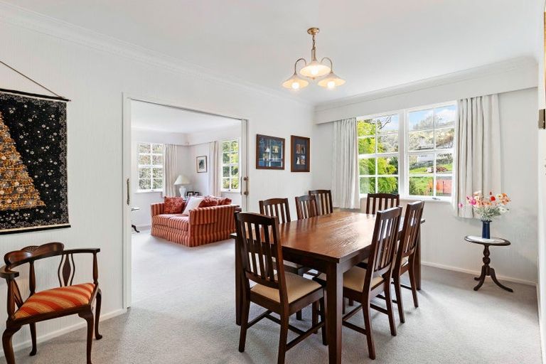 Photo of property in 4 Freemans Way, Pinehaven, Upper Hutt, 5019