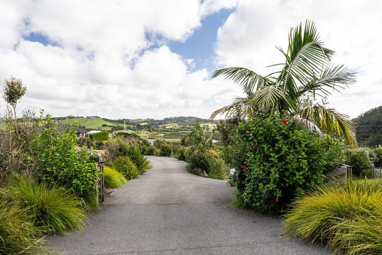Photo of property in 193 Pinchgut Road, Kaukapakapa, 0873