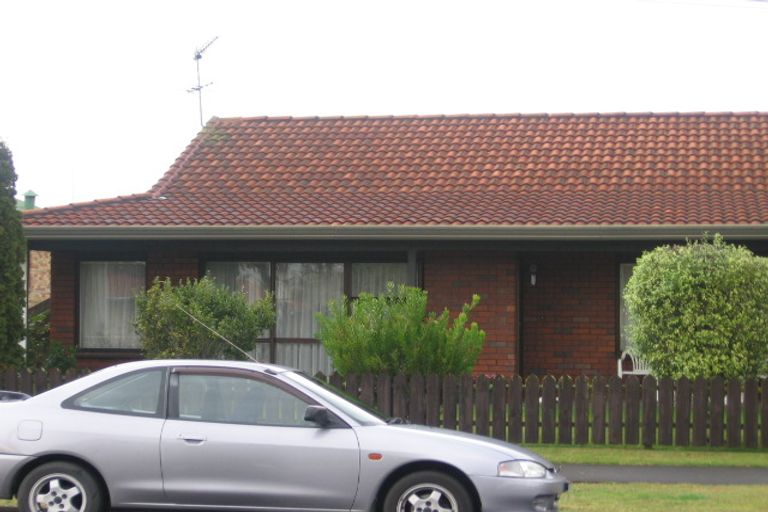 Photo of property in 1/5 Chapel Street, Papakura, 2110