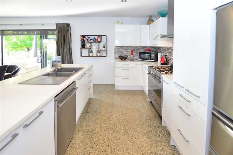 Photo of property in 33 Serene Place, Gulf Harbour, Whangaparaoa, 0930