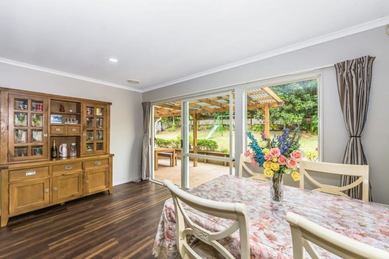 Photo of property in 31 Kate Sheppard Avenue, Torbay, Auckland, 0630