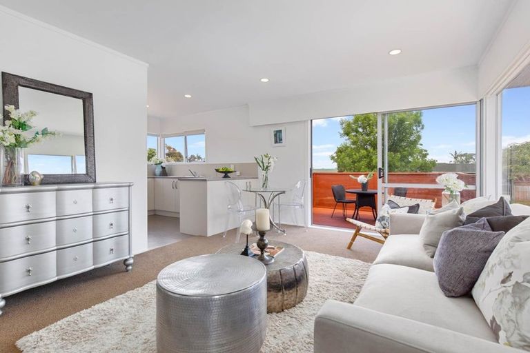 Photo of property in 1/3 Cromdale Avenue, Highland Park, Auckland, 2010