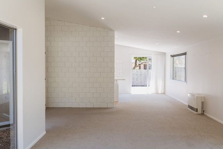 Photo of property in 102 Weggery Drive, Waikanae Beach, Waikanae, 5036