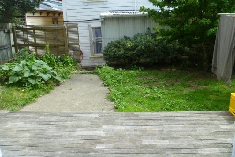 Photo of property in 43 Honiana Te Puni Street, Aro Valley, Wellington, 6021