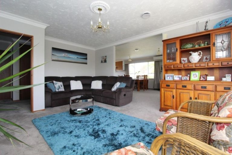 Photo of property in 11 Oxford Street, Waimate, 7924