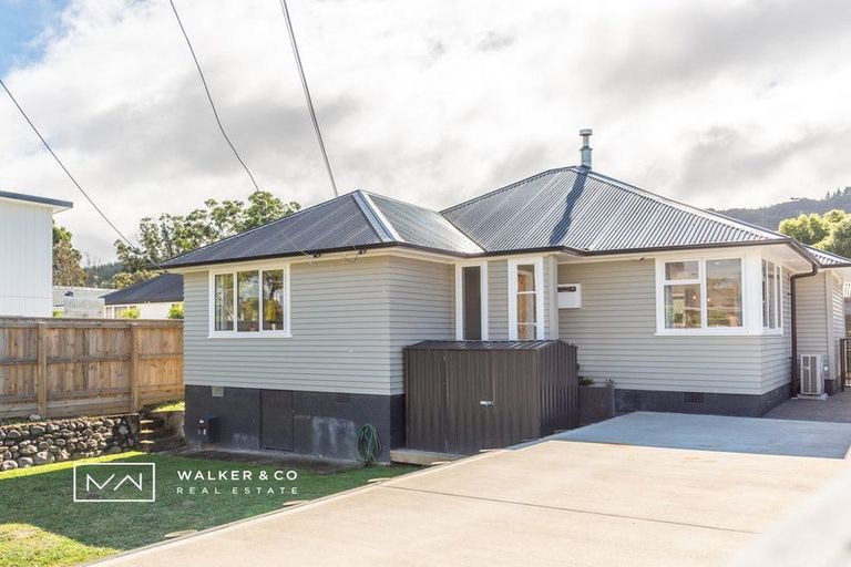 Photo of property in 21 Hudson Avenue, Ebdentown, Upper Hutt, 5018
